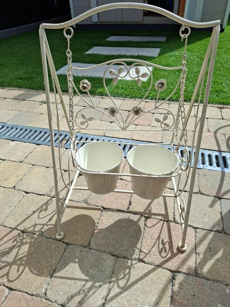 Vintage metalen bloempothouder crème kleur, Ophalen, Gebruikt, Metaal, 50 tot 75 cm
