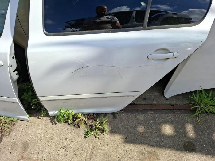 Portier 4Deurs links-achter van een Skoda Octavia (LF9E), Gebruikt, -, Deur, -