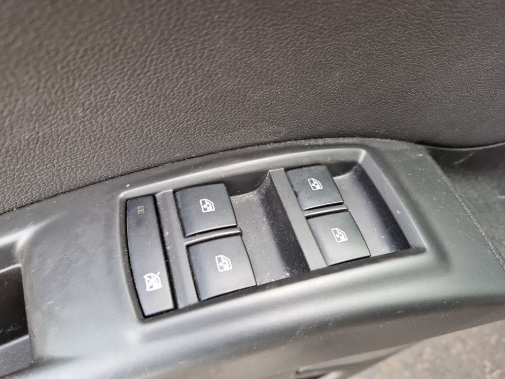 COMMUTATEUR VITRES ELECTRIQUES Opel Meriva (B), Autos : Pièces & Accessoires, Opel, Opel Automobile GmbH, Utilisé, Kontakt-opel@opel.com