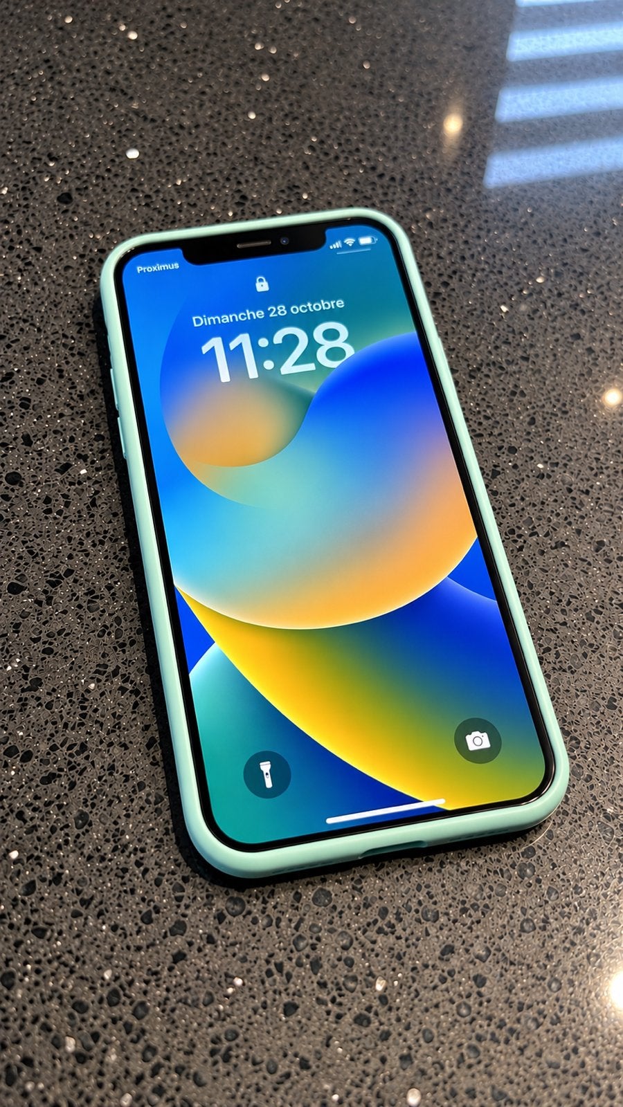 Apple iphone 12 (pas 18 pro) 64gb, Télécoms, Enlèvement ou Envoi, Comme neuf, IPhone 12
