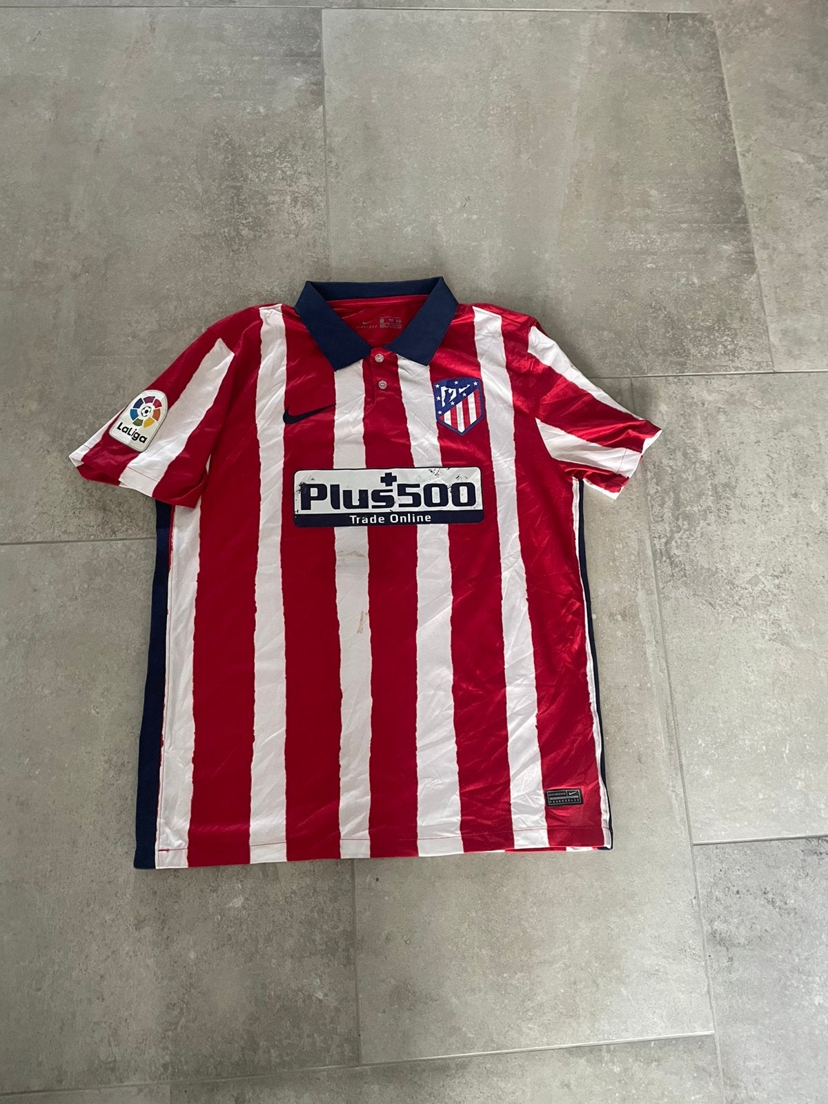 Atletico Madrid shirt Suarez, Vêtements | Hommes, T-shirts, Enlèvement ou Envoi, Porté, Taille 56/58 (XL)