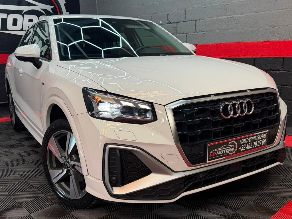 **AUDI Q2 30 TDi //S line //S-Tronic// 12 MAANDEN GARANTIE**, Auto's, Stof, 4 cilinders, 5 deurs, 81 kW