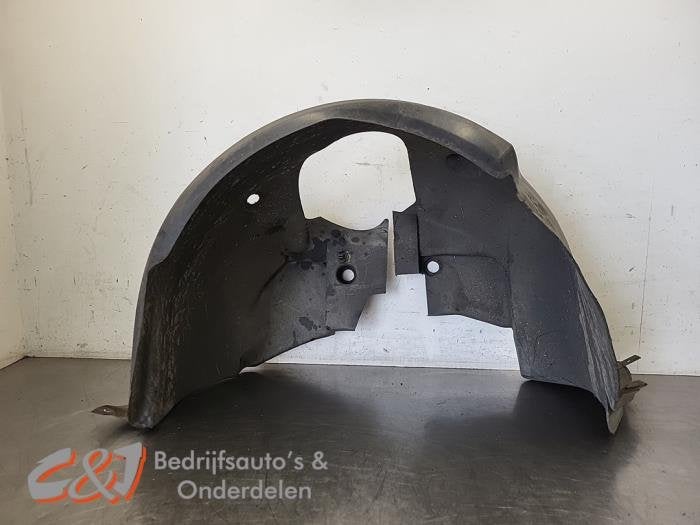 Passage de roue d'un Mercedes Vito, -, 3 mois de garantie, Utilisé, -