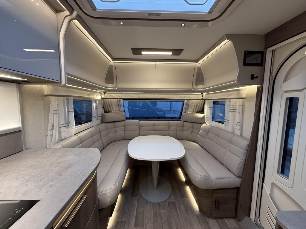 Kabe Imperial 560 XL, Caravans en Kamperen, Caravans, Rondzit, Bedrijf, Kabe, 6 tot 7 meter