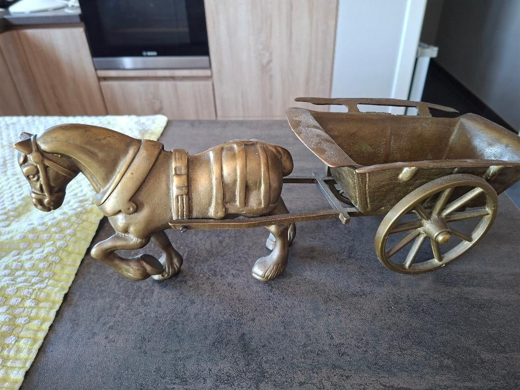 Paard met kar, Ophalen
