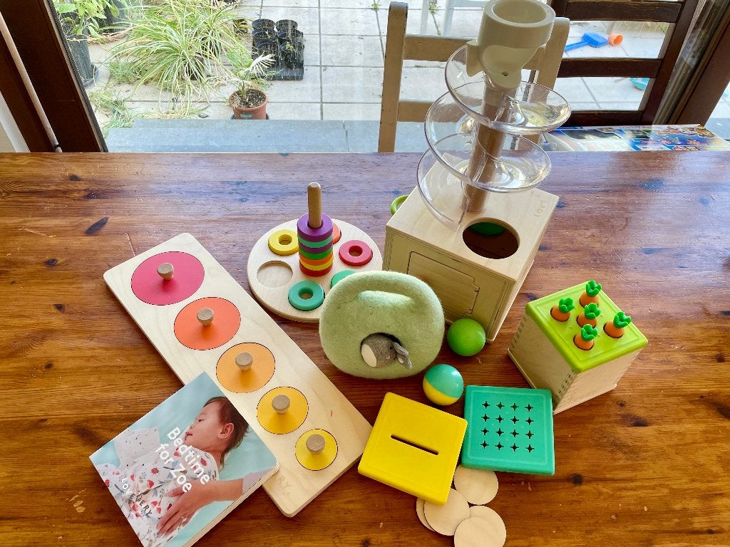 Lovevery The Babbler Speelkit (ENG) - maanden 13, 14, 15+, Ophalen, Gebruikt, Overige typen