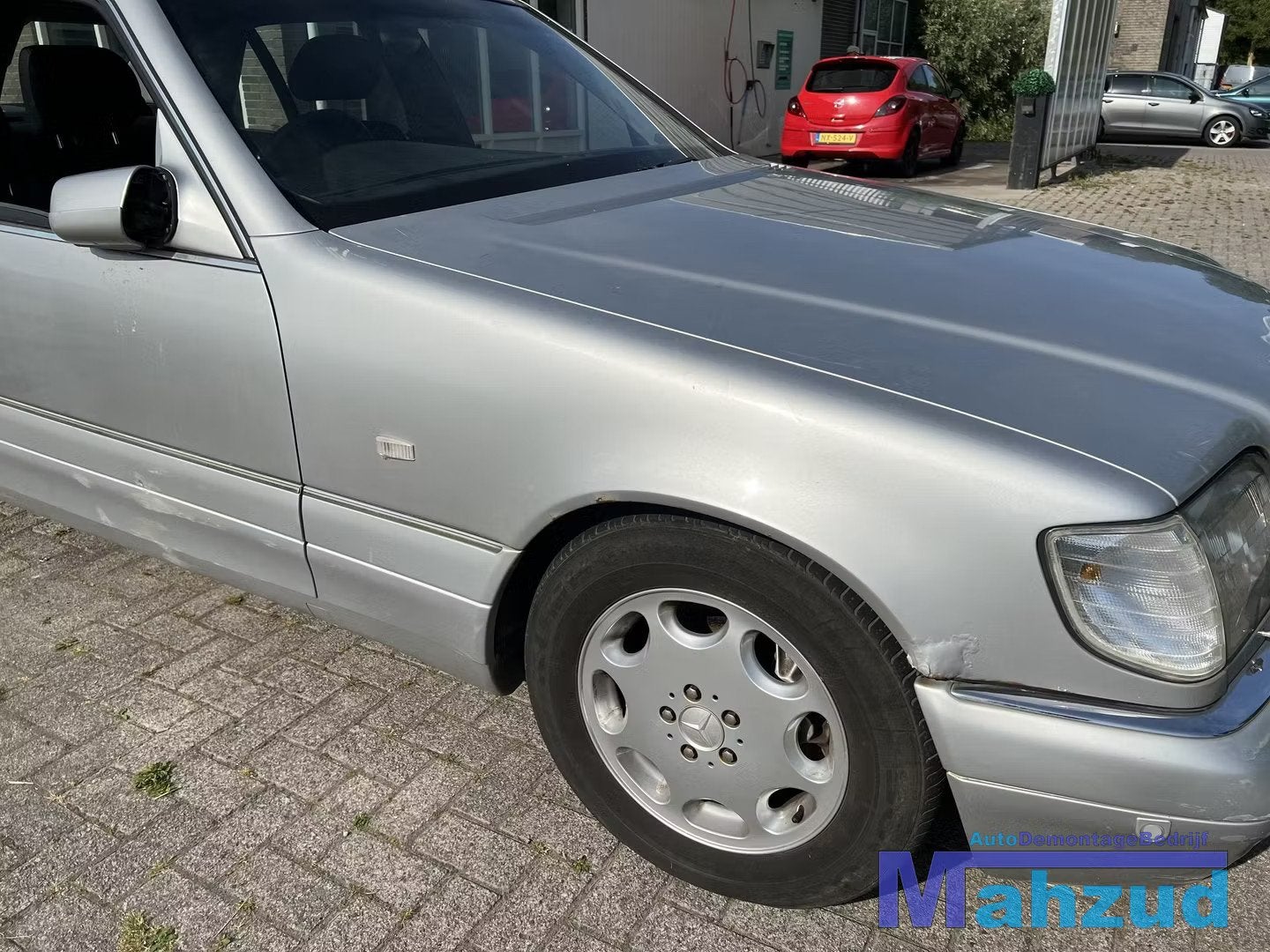 MERCEDES S KLASSE W140 Zilver rechts voorscherm 1991-1998, Gebruikt, Mercedes-Benz AG, Mercedes-Benz, Mercedesstrasse 120
70372  Stuttgart, DE