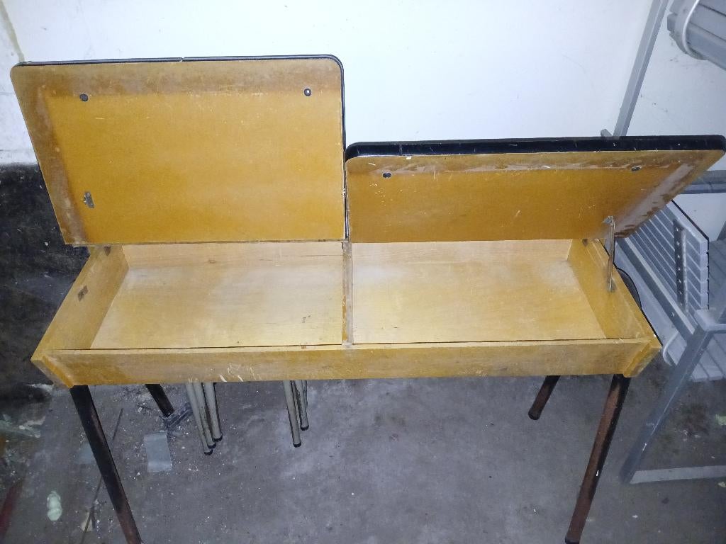 Schoolbank, Diversen, Schoolbenodigdheden, Ophalen