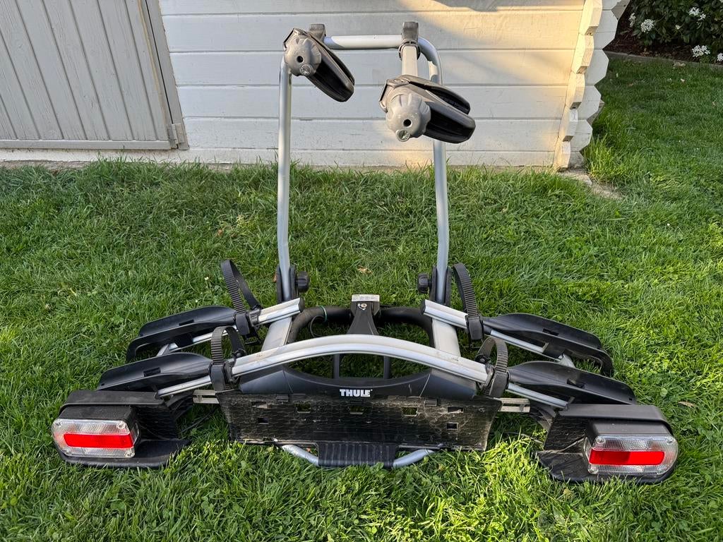 Porte Velo THULE, Autos : Divers, Porte-vélos, Enlèvement, 2 vélos, Utilisé, Support d'attelage