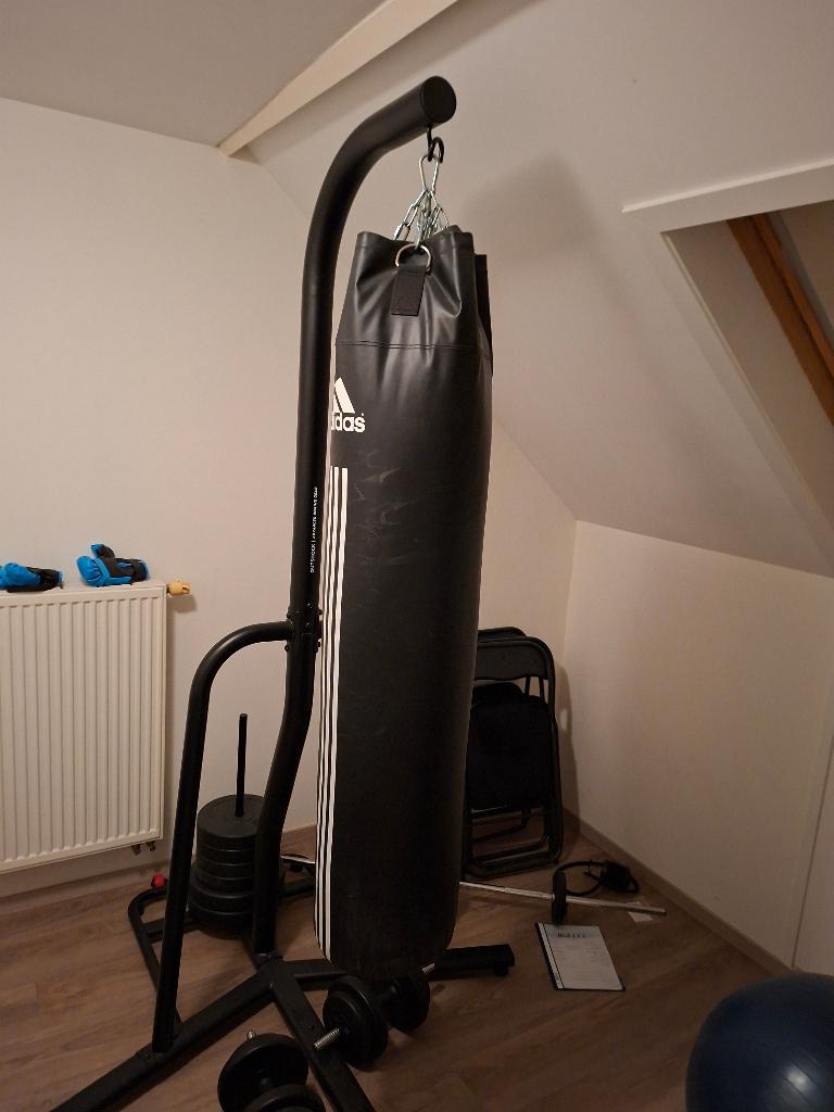 Zware bokszak Adidas + staander, Ophalen, Gebruikt, Bokszak