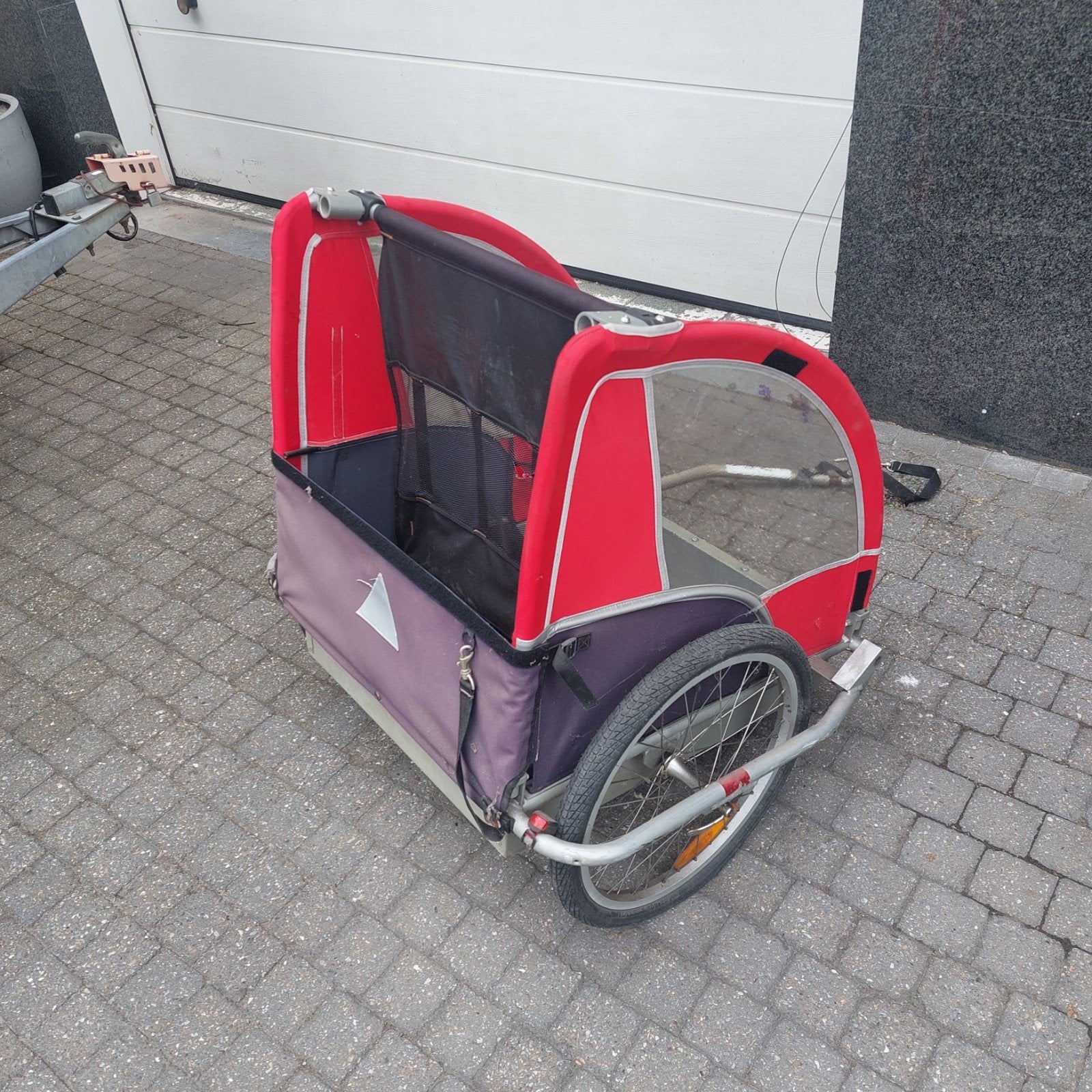 Kar voor achter fiets, Enlèvement