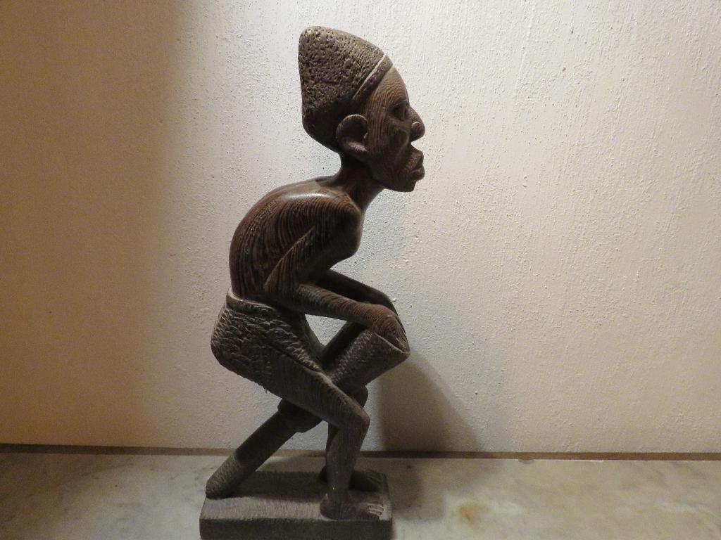 Afrikaans beeld DR Congo ironwood hout, Antiek en Kunst, Ophalen of Verzenden, Hout, Beeld