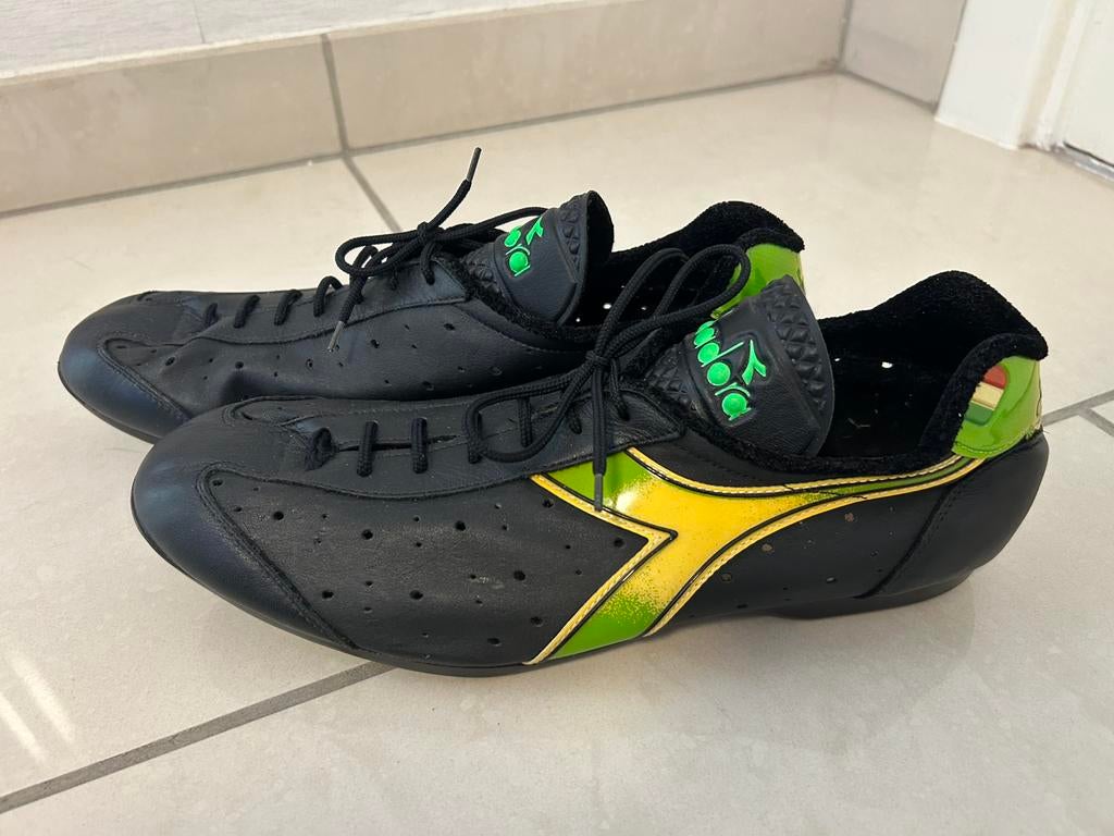 Vintage Diadora wielerschoenen, jaren ’80 retro cycling, Enlèvement ou Envoi, Neuf, Chaussures