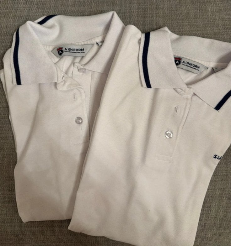 2 polo’s van sui uniform, M, Vêtements | Femmes, Envoi, Comme neuf, Taille 38/40 (M), Blanc