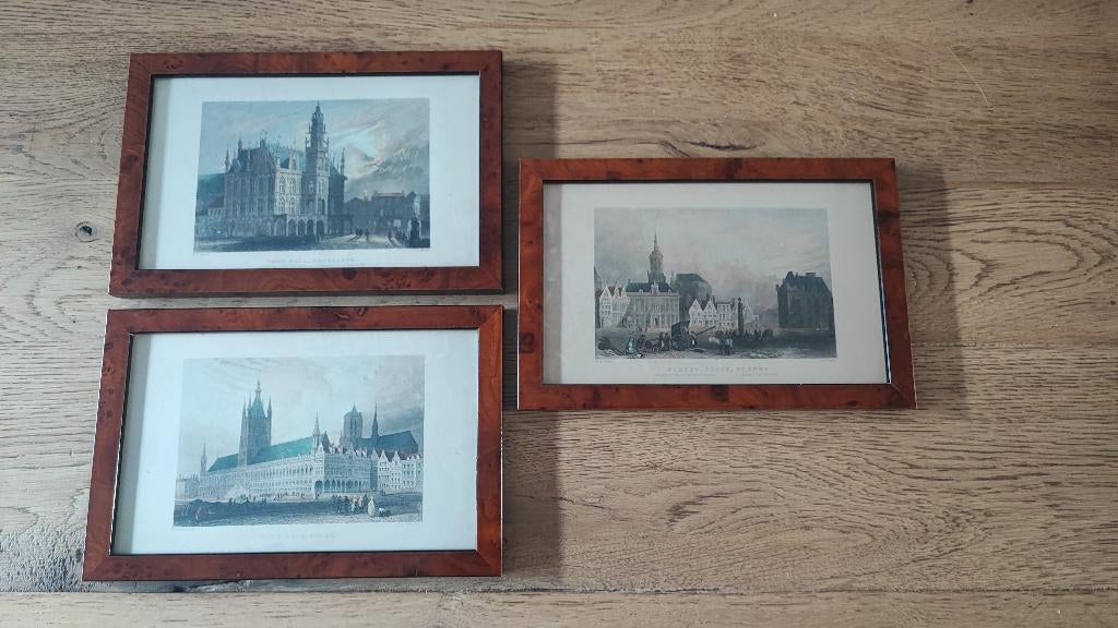 Cadres avec estampes d'Ypres/Oudenaarde/Veurne 25 €/lot, Antiquités & Art, Enlèvement ou Envoi