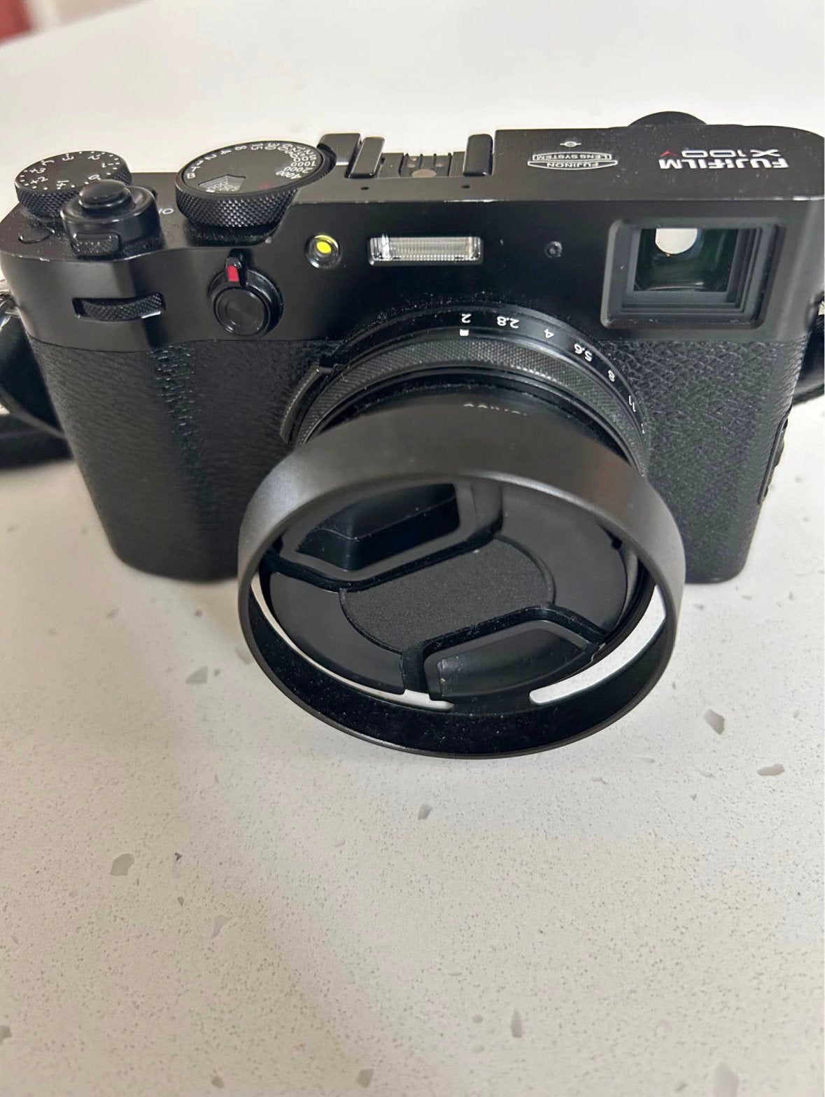 Fujifilm X100V  excellent état, TV, Hi-fi & Vidéo, Appareils photo numériques, Enlèvement ou Envoi, Pare-soleil, Comme neuf, Fujifilm