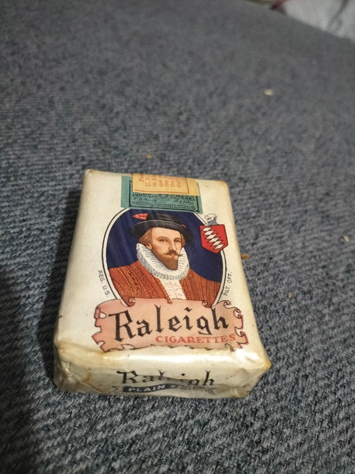 Ancien paquet de cigarettes us raleigh ww2, Enlèvement ou Envoi