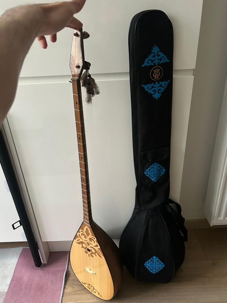 Dombra (saz/baglama asiatique), Musique & Instruments, Instruments à corde | Autre, Enlèvement, Neuf, Luth, Saz ou Bouzouki