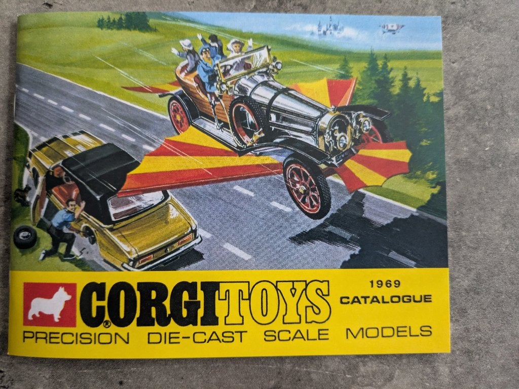 CATALOGUE CORGI TOYS MODEL CLUB 1969 ÉD. 48 pages, Envoi, Comme neuf, Corgi