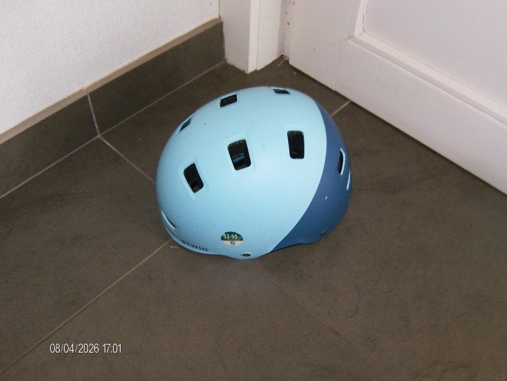 kinder fietshelm, Fietsen en Brommers, Ophalen, Zo goed als nieuw, Meisje, BTWIN