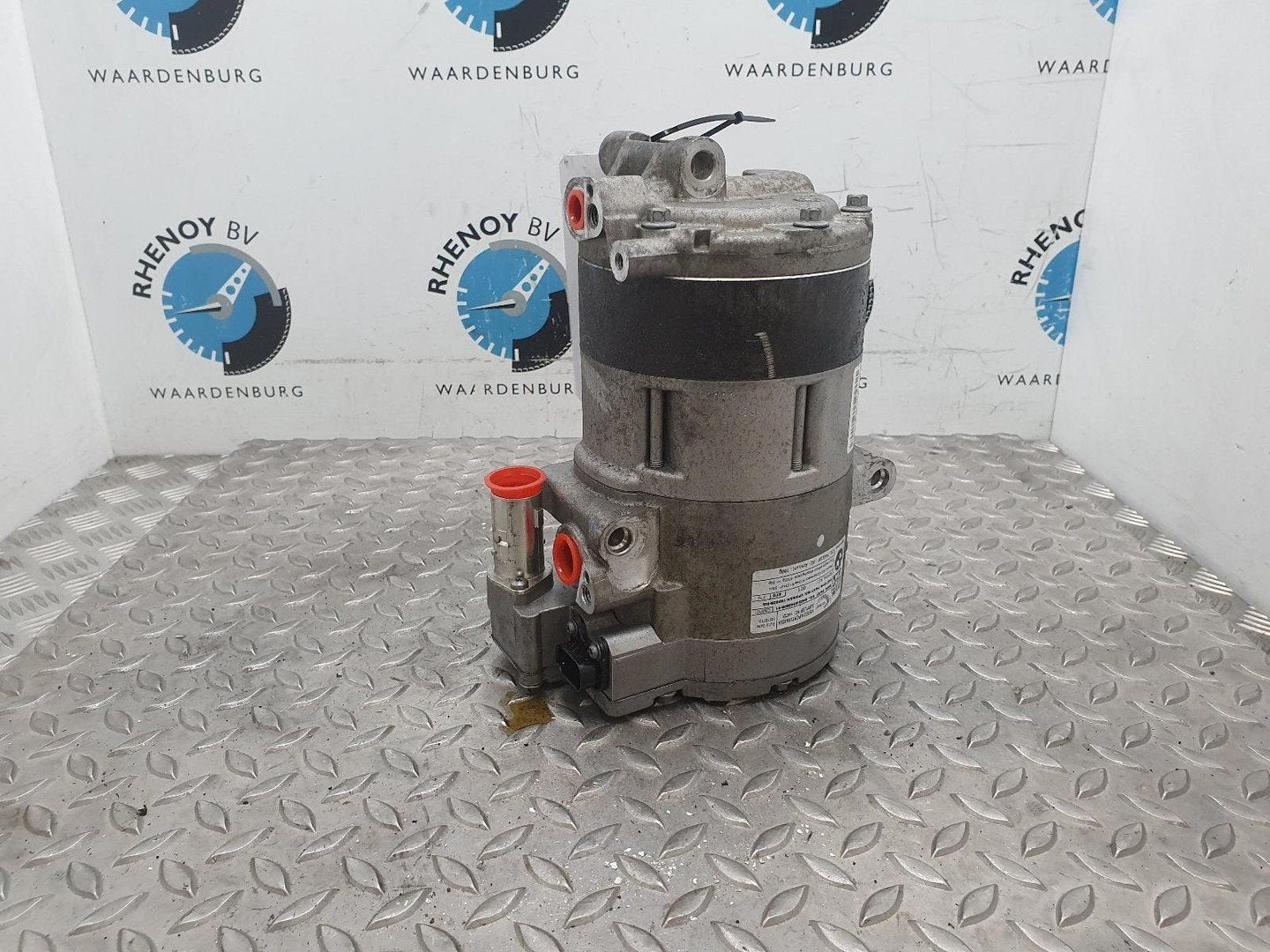 BMW I8 AIRCO COMPRESSOR / AIRCOPOMP 2014, Ophalen of Verzenden, Gebruikt, ARN erkend