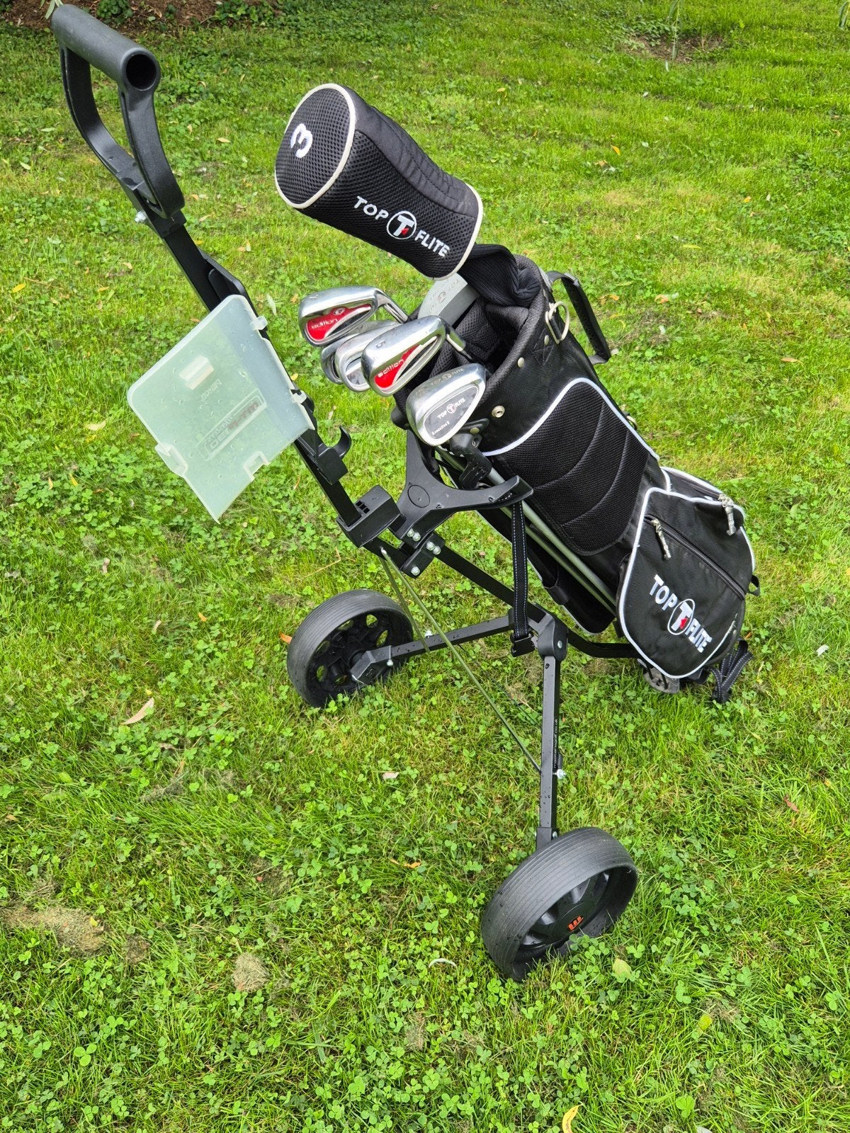 Set de golf TOP FLITE. Demi série+ sac + caddie., Sports & Fitness, Golf, Enlèvement, Comme neuf, Set, Autres marques