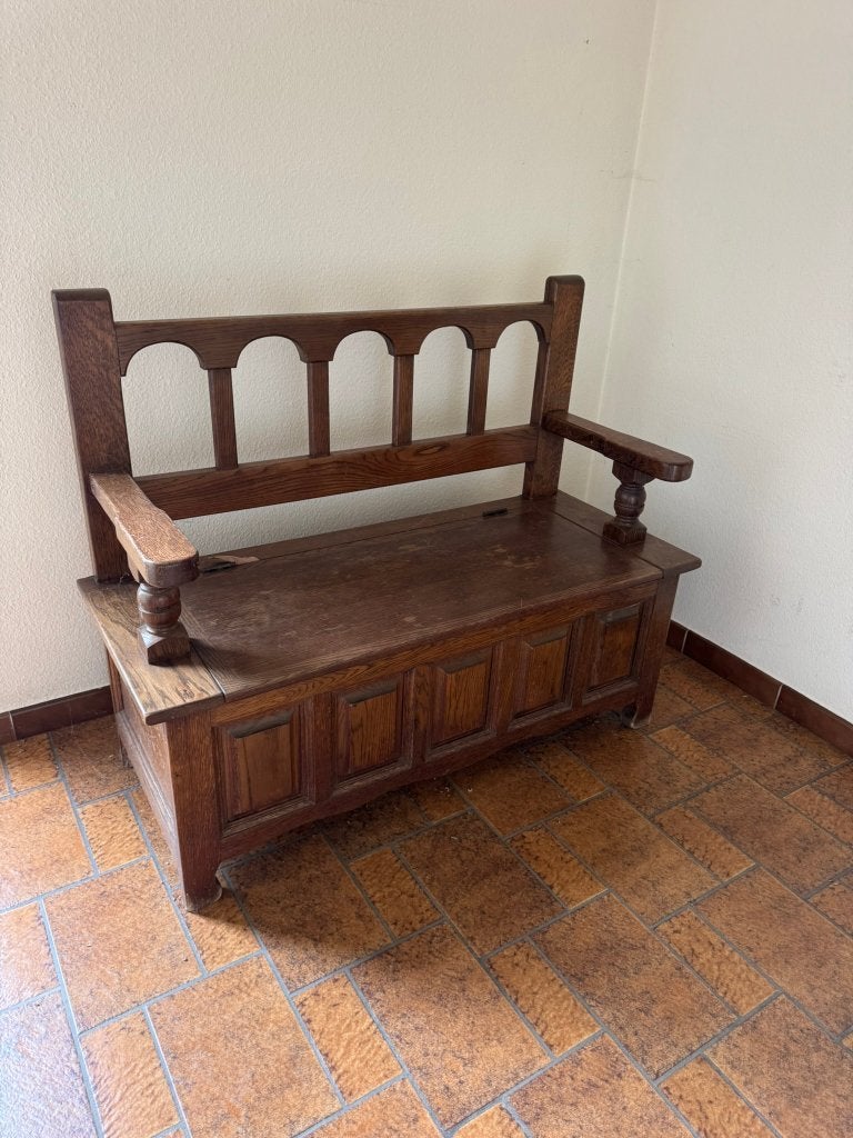Banc de rangement en chêne de style néo-gothique rustique, Enlèvement, Utilisé