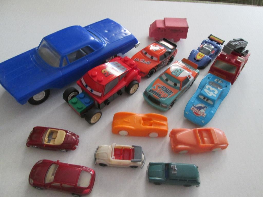 Konvolut alter + neuer Plastikmodelle 50iger Jahre bis jetzt, Enlèvement ou Envoi, Utilisé, Voiture