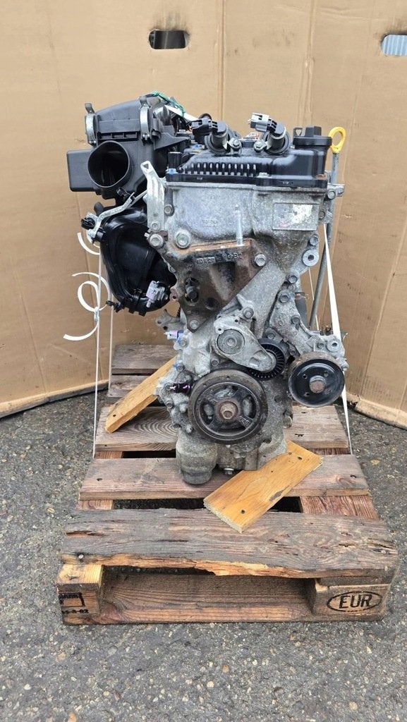 Moteur 1NRFE Complet YARIS TOYOTA, Envoi, Utilisé, Skoda
