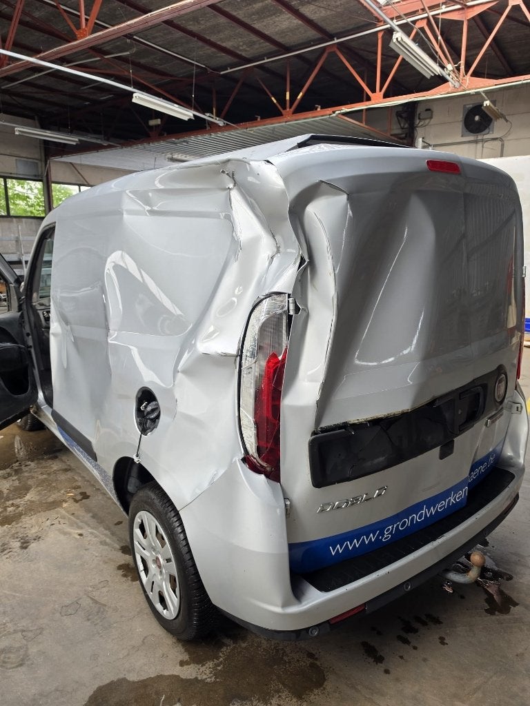 FIAT DOBLO 2019, 57500 km, voiture accidentée, Autos, Achat, Euro 6, Entreprise, Boîte manuelle