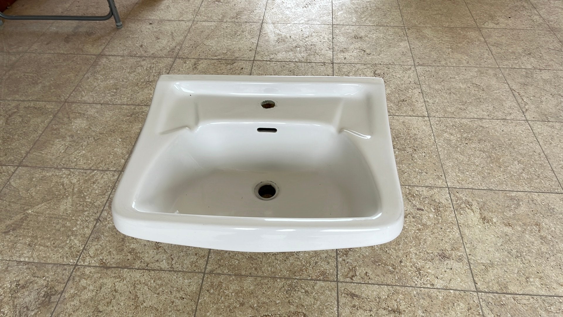 Lavabo 57,5 x 45,5 cm, Bricolage & Construction, Sanitaire, Enlèvement, Utilisé, Pierre, Lavabo