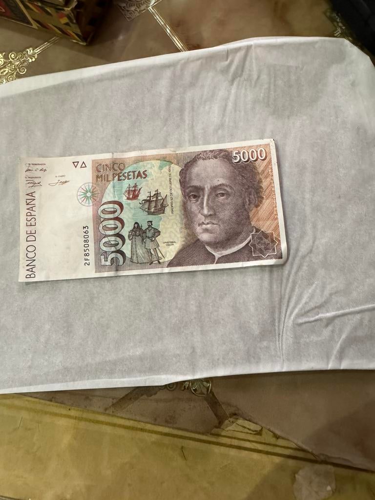 Dit is een Spaans bankbiljet van 5.000, Timbres & Monnaies, Monnaies & Billets de banque | Collections, Billets de banque, Enlèvement ou Envoi