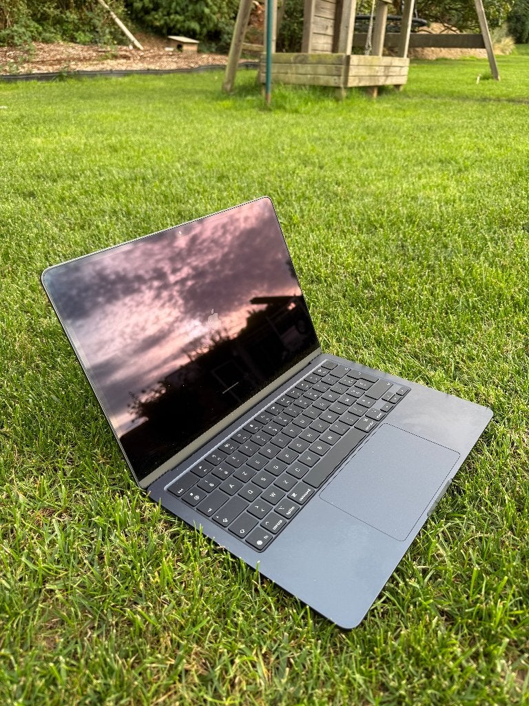 MacBook Air M4 13" (2025) 16 Go/256 Go/10 cœurs GPU/5 cycles, Neuf, 256 GB, 13 pouces, 4 Ghz ou plus