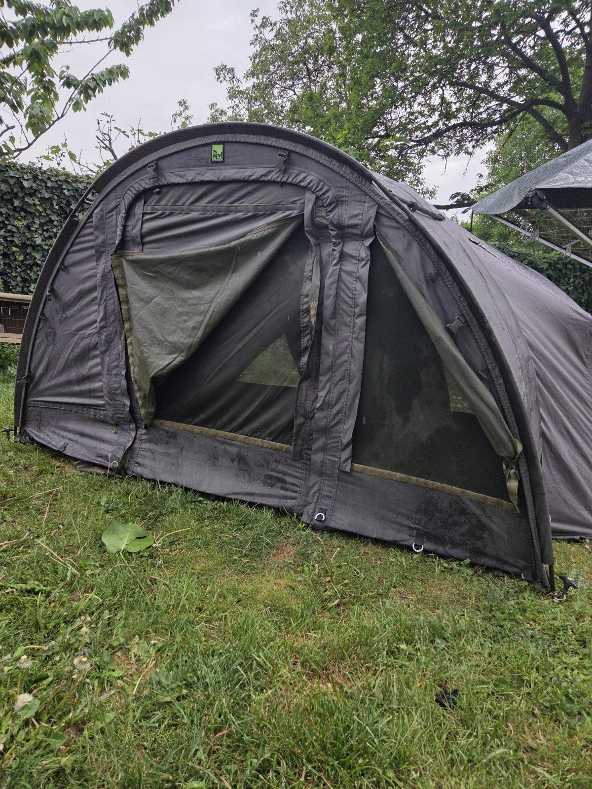 Vissen tent, Ophalen