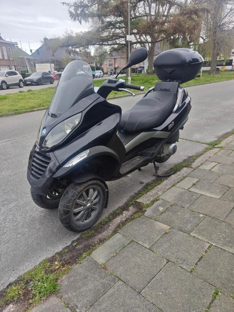 Piaggio MP3 125cc, seulement 6800 km, échange de Stromers, Vélos & Vélomoteurs, Enlèvement ou Envoi