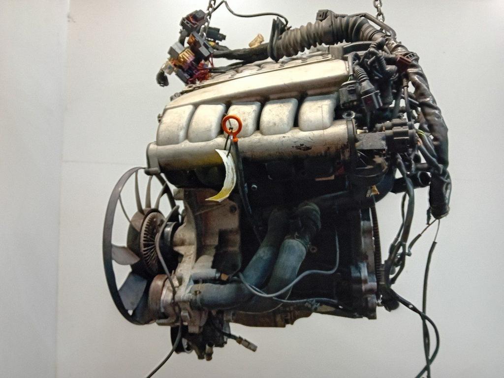 Motor Volkswagen Passat, Onderdelen@venauto.nl, Van der Ven Autorecycling B.V., Ettenseweg 76, 4706 PB Roosendaal, The Netherlands