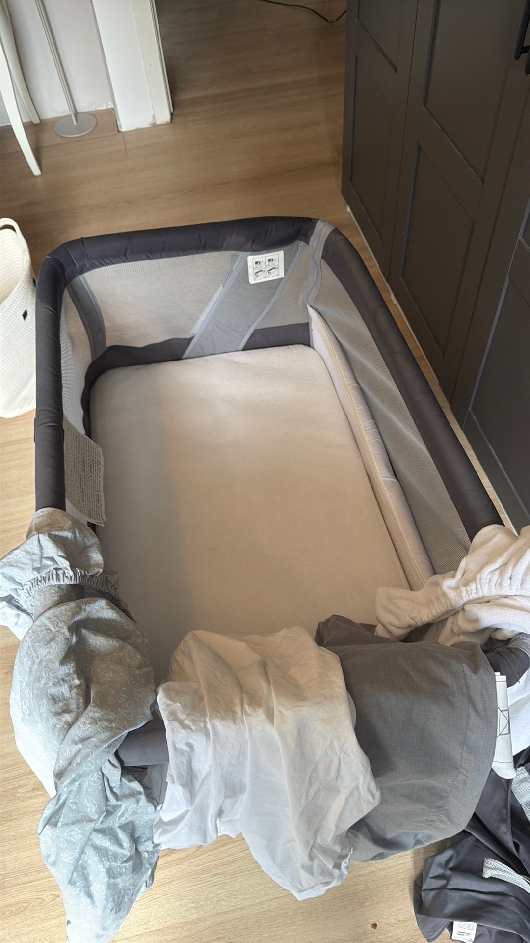 Super beau cosleeper Chicco Next 2 me, Enfants & Bébés, Berceaux & Lits, Enlèvement, Comme neuf