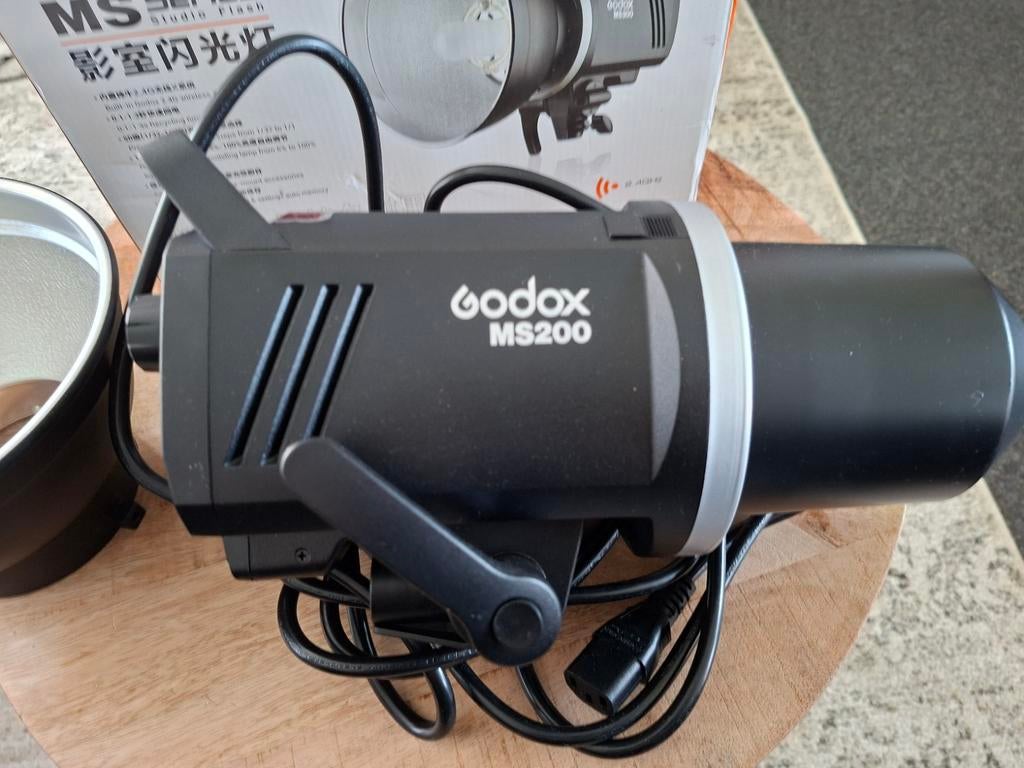 Flash de studio Godox MS200 - flash de studio puissant et é, Enlèvement, Neuf, Lampe ou Kit de flash