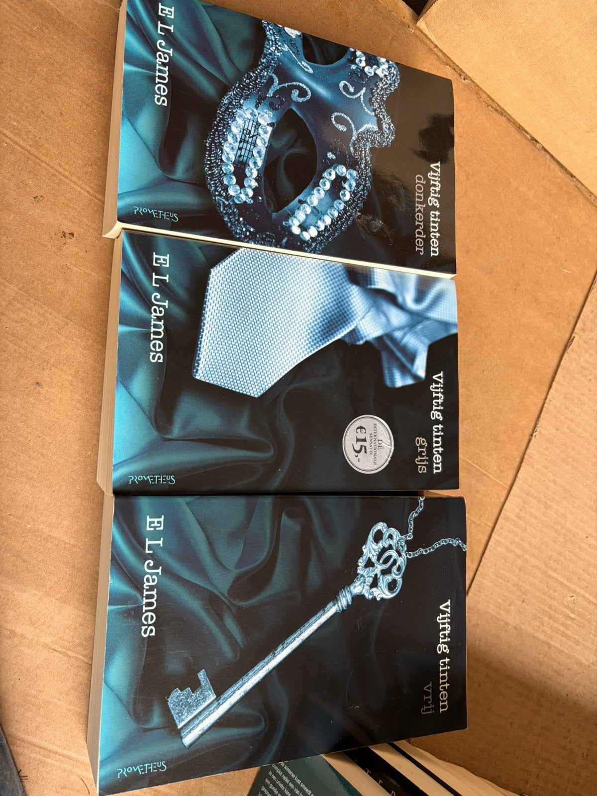 3 livres Fifty Shades, Enlèvement, Comme neuf