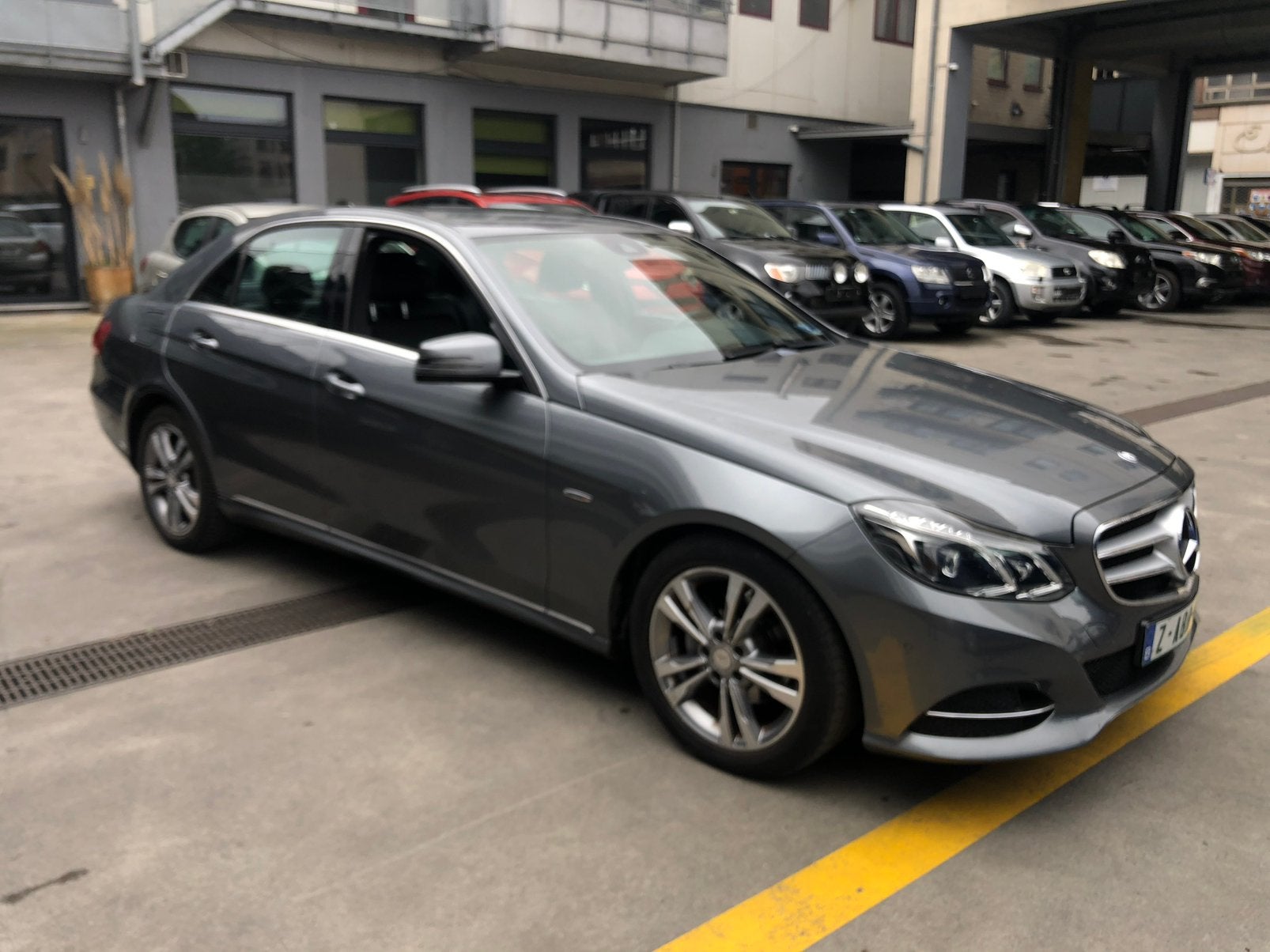 Mercedes E200 diesel 2015 € 6b full options, Autos, 100 kW, Argent ou Gris, Achat, Euro 6