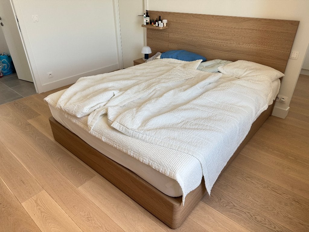 Luxury Bed with side table (Luxury Korea Brand Bed), Huis en Inrichting, Slaapkamer | Bedden, Ophalen, Beige, Tweepersoons, Zo goed als nieuw