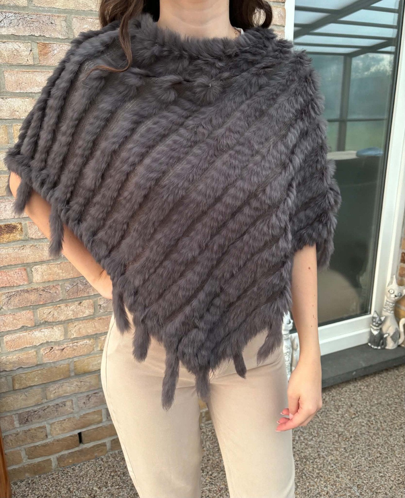 Poncho gris en véritable fourrure de lapin, Taille 38/40 (M), Accessoires, Comme neuf, Enlèvement