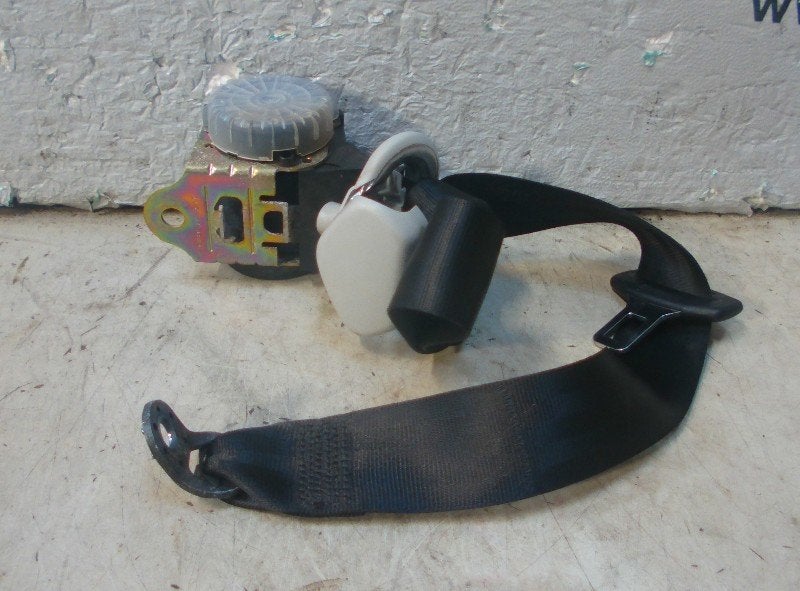 CEINTURE DE SECURITE ARRIERE DROITE Golf IV (1J1), Volkswagen, Volkswagen AG, Utilisé, Kundenbetreuung@volkswagen.de