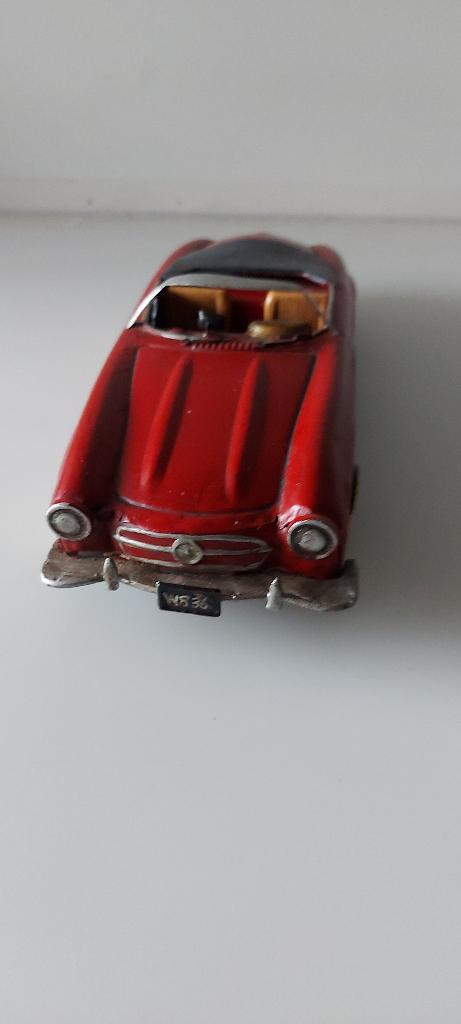 Mercedes-benz 300 sl in metaal modelauto schaal1-18 (1957), Hobby en Vrije tijd, Modelauto's | 1:18, Ophalen of Verzenden, Zo goed als nieuw