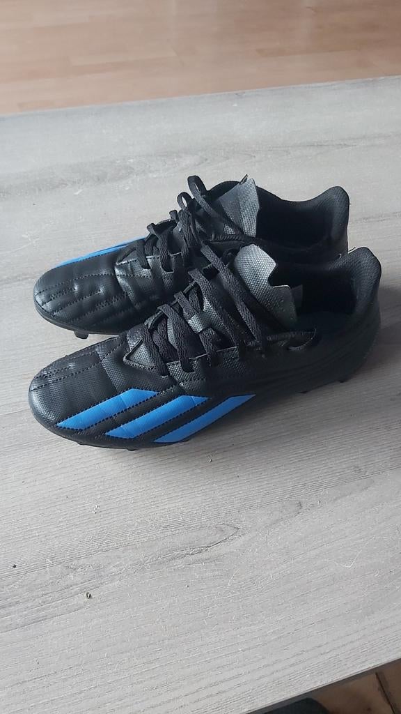 Chaussure de foot , 40, Enlèvement