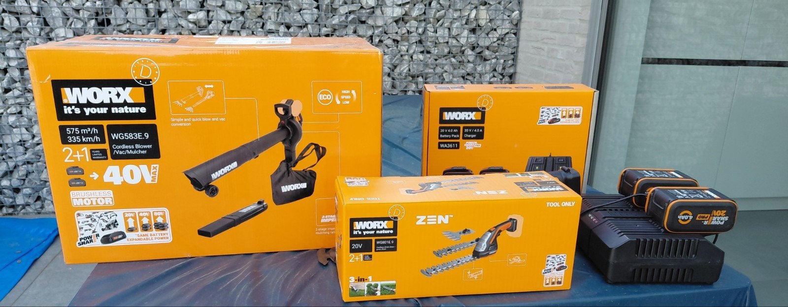 NIEUW! Worx bladblazer + gras-struikschaar + accu's en lader, Tuin en Terras, Ophalen