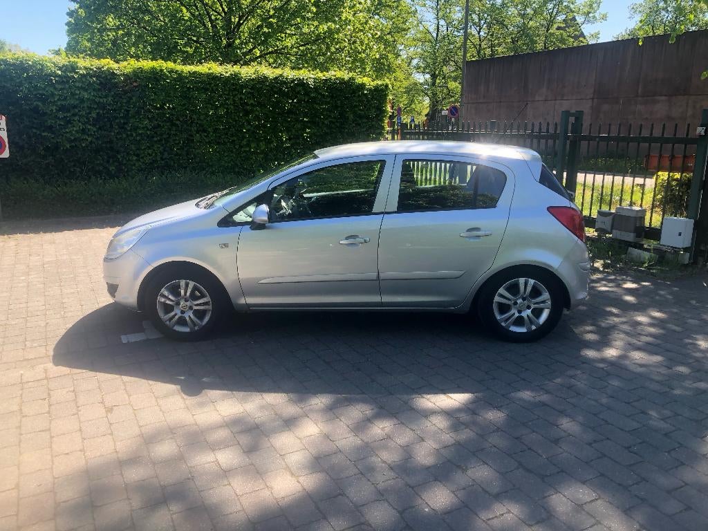 “Opel Corsa 2008 – prête à rouler & contrôlée”, Autos, Achat, Boîte manuelle, 5 portes, 5 places
