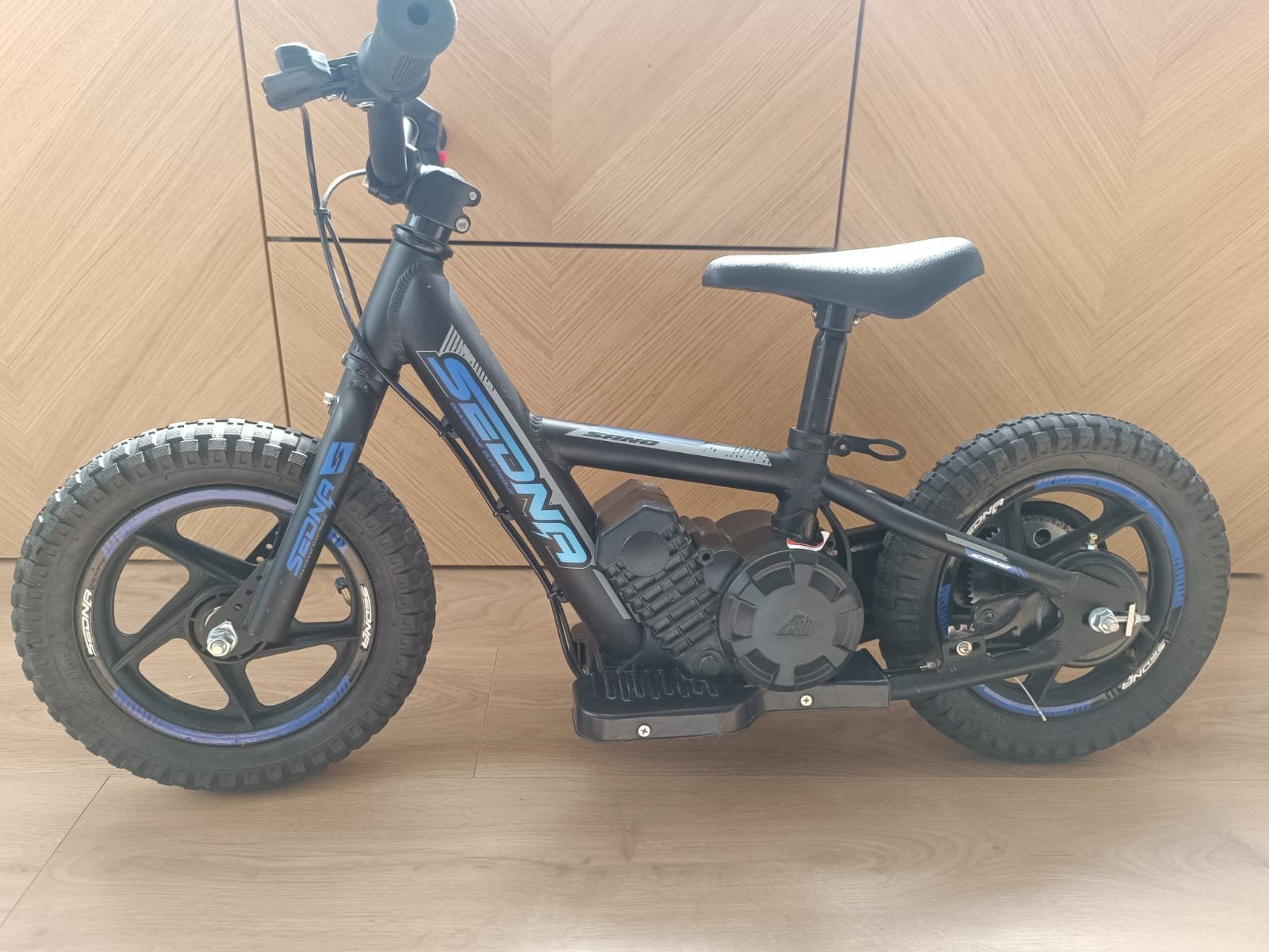 SEDNA MX12 elektrische loopfiets