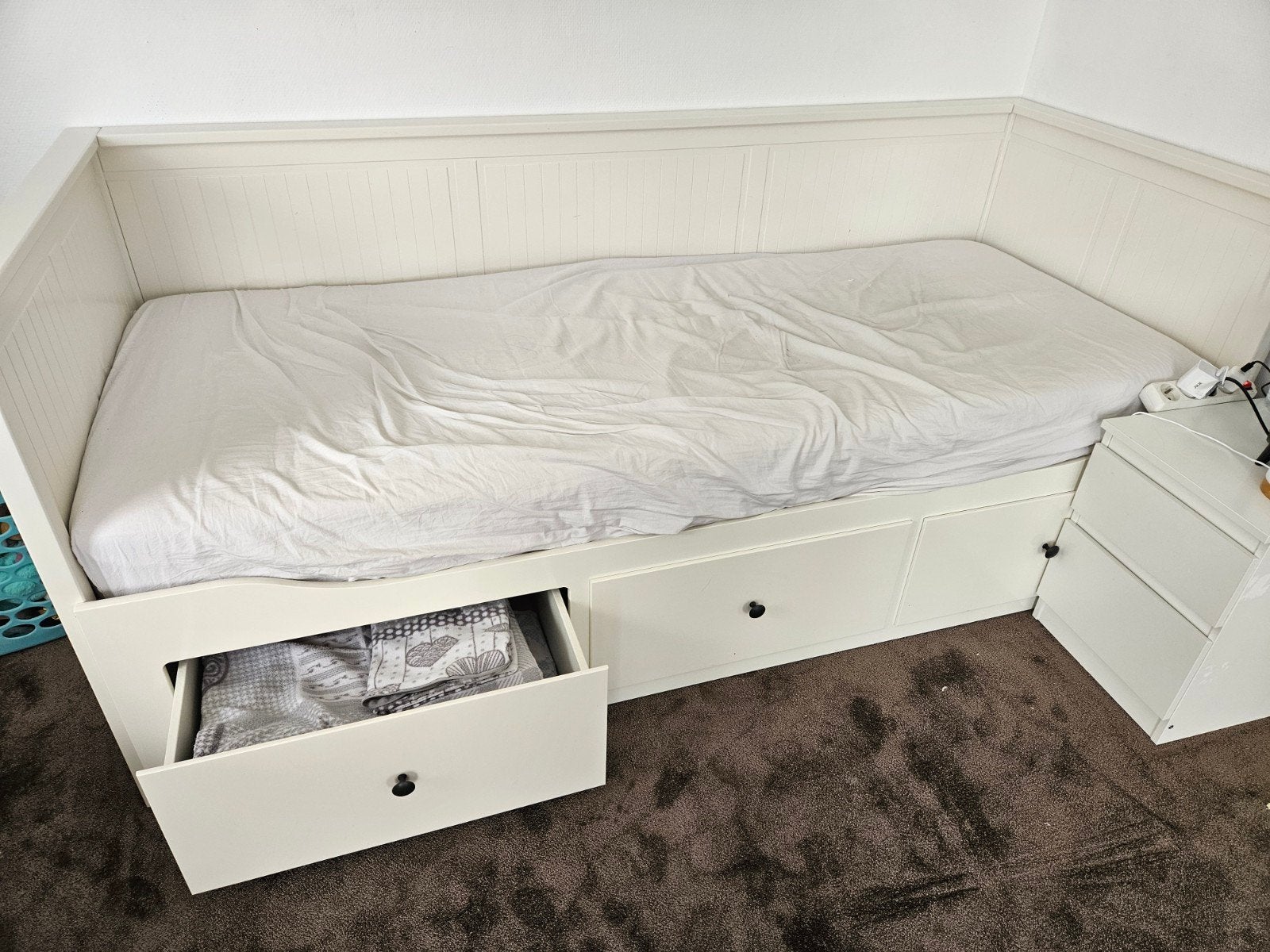Canapé-lit Ikea Hemnes avec matelas