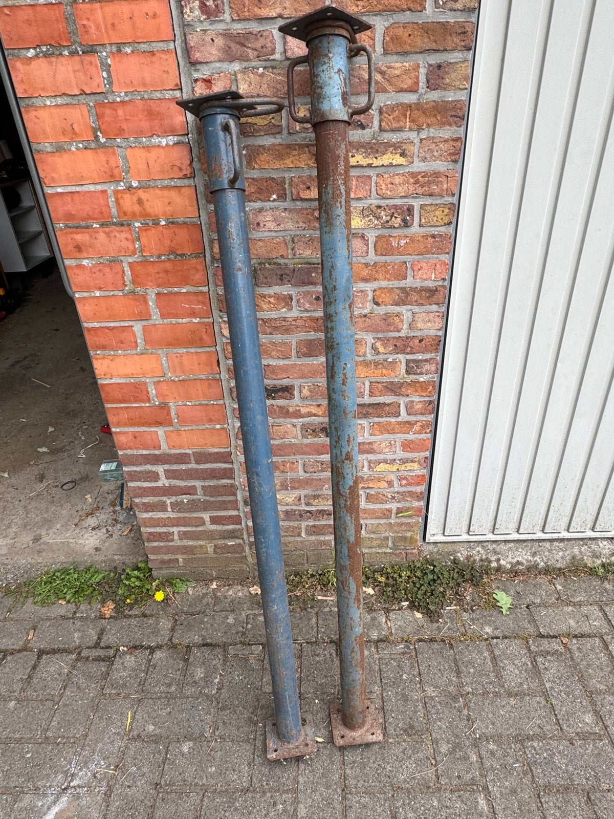 Set van 2 robuuste stalen schoren - verstelbaar in hoogte, Doe-het-zelf en Bouw, Steigers, Zo goed als nieuw, Ophalen